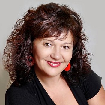 Realitní makléřka Zuzana Halamová